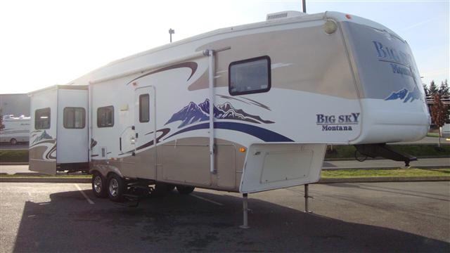 Used 2005 Keystone Big Sky Montana 3575 Fifth Wheel For Sale